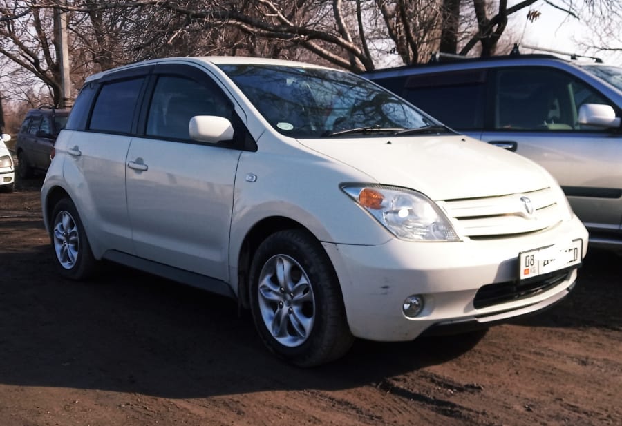 Toyota Ist 2003 — аренда от 2000 сом/сутки