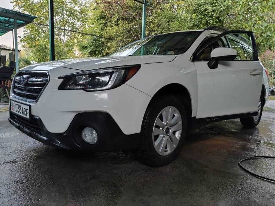 Subaru Outback 2018 — фото 2