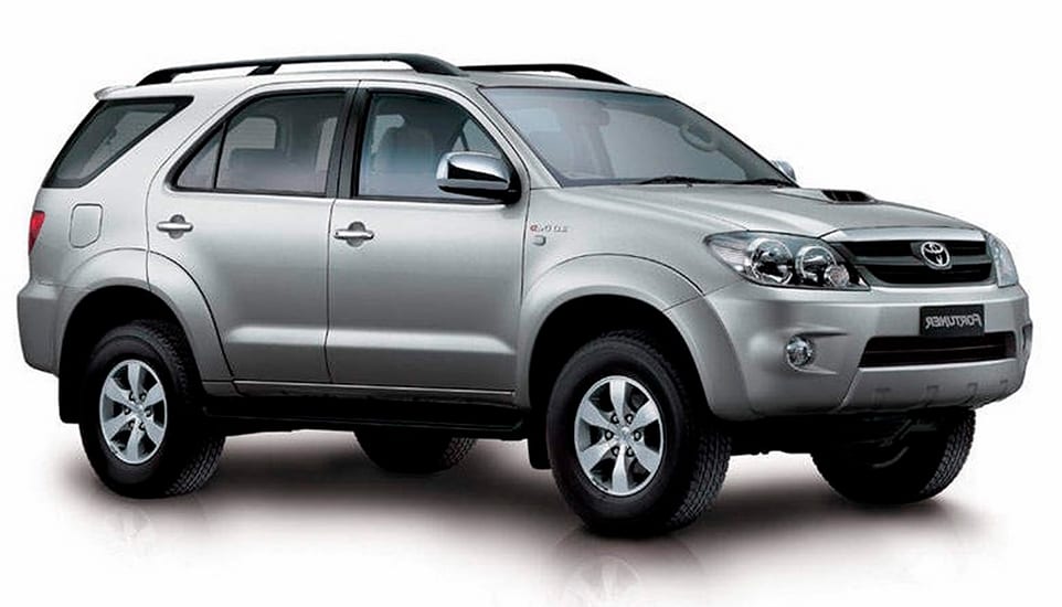 Toyota Fortuner 2005 — аренда от 7830 сом/сутки