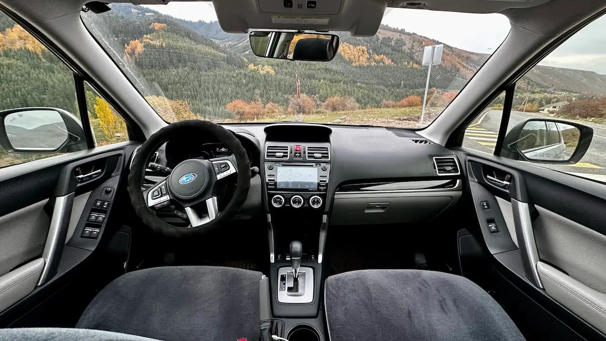 Subaru Forester 2017 — фото 3