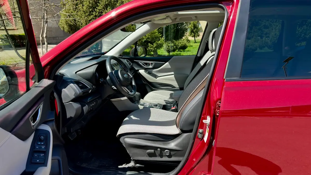 Subaru Forester 2022 — фото 4