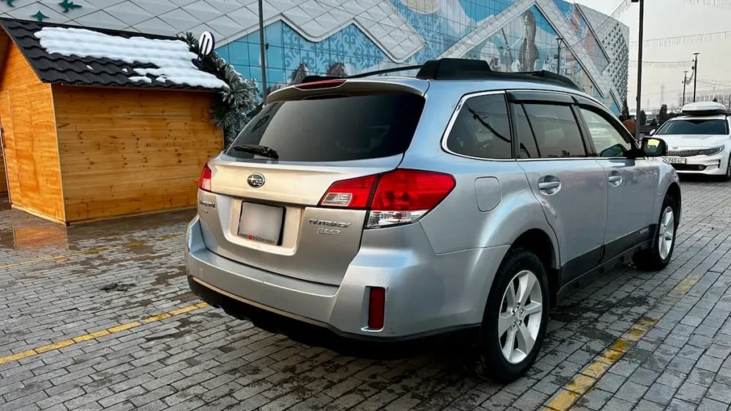 Subaru Outback — фото 3