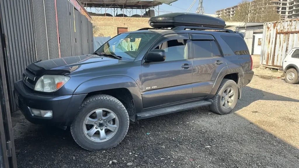 Toyota 4Runner — фото 2