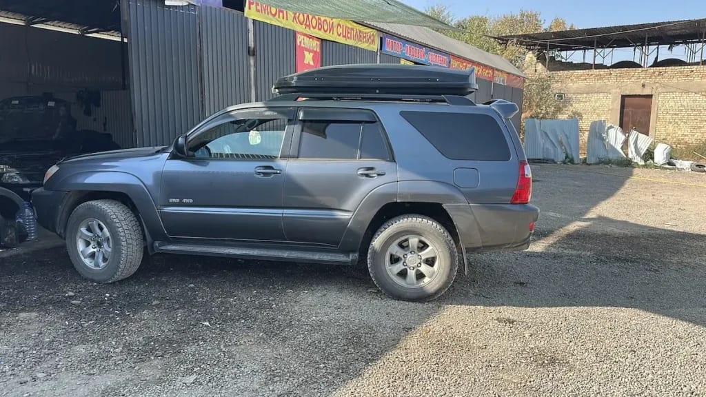 Toyota 4Runner — фото 3
