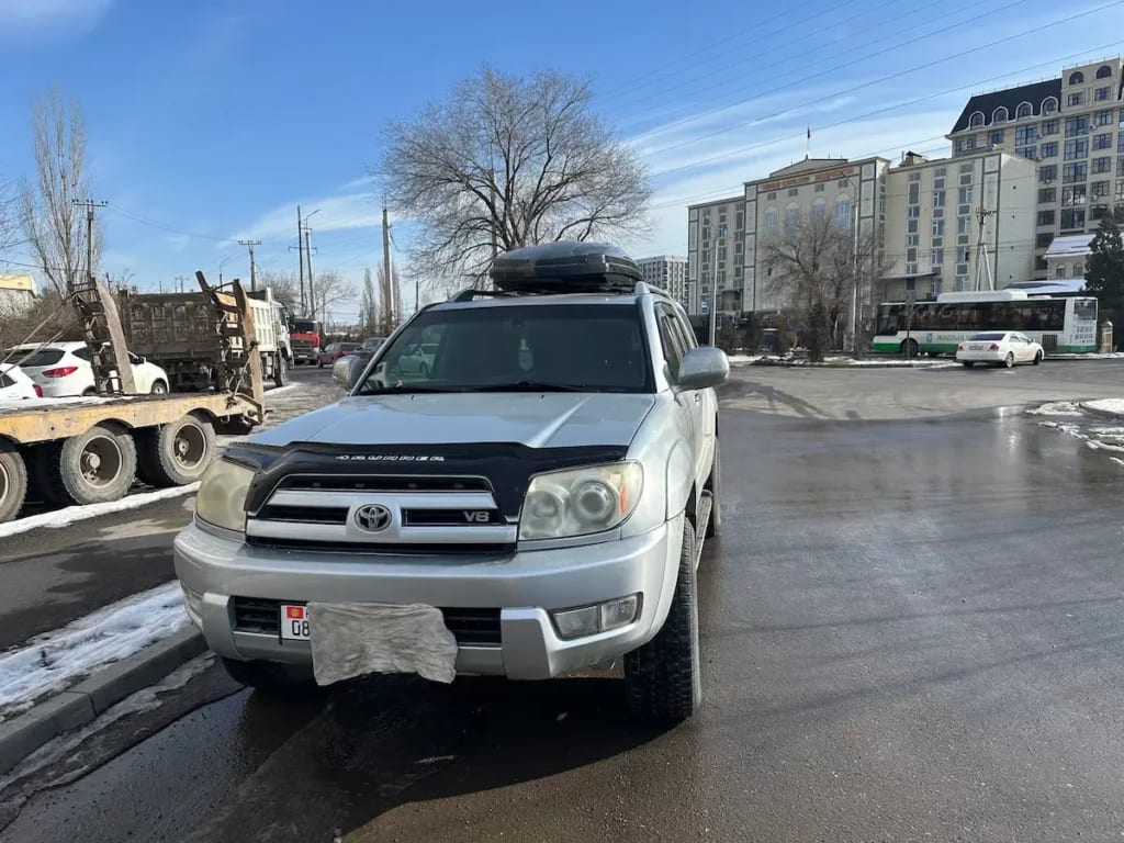 Toyota 4Runner — фото 2