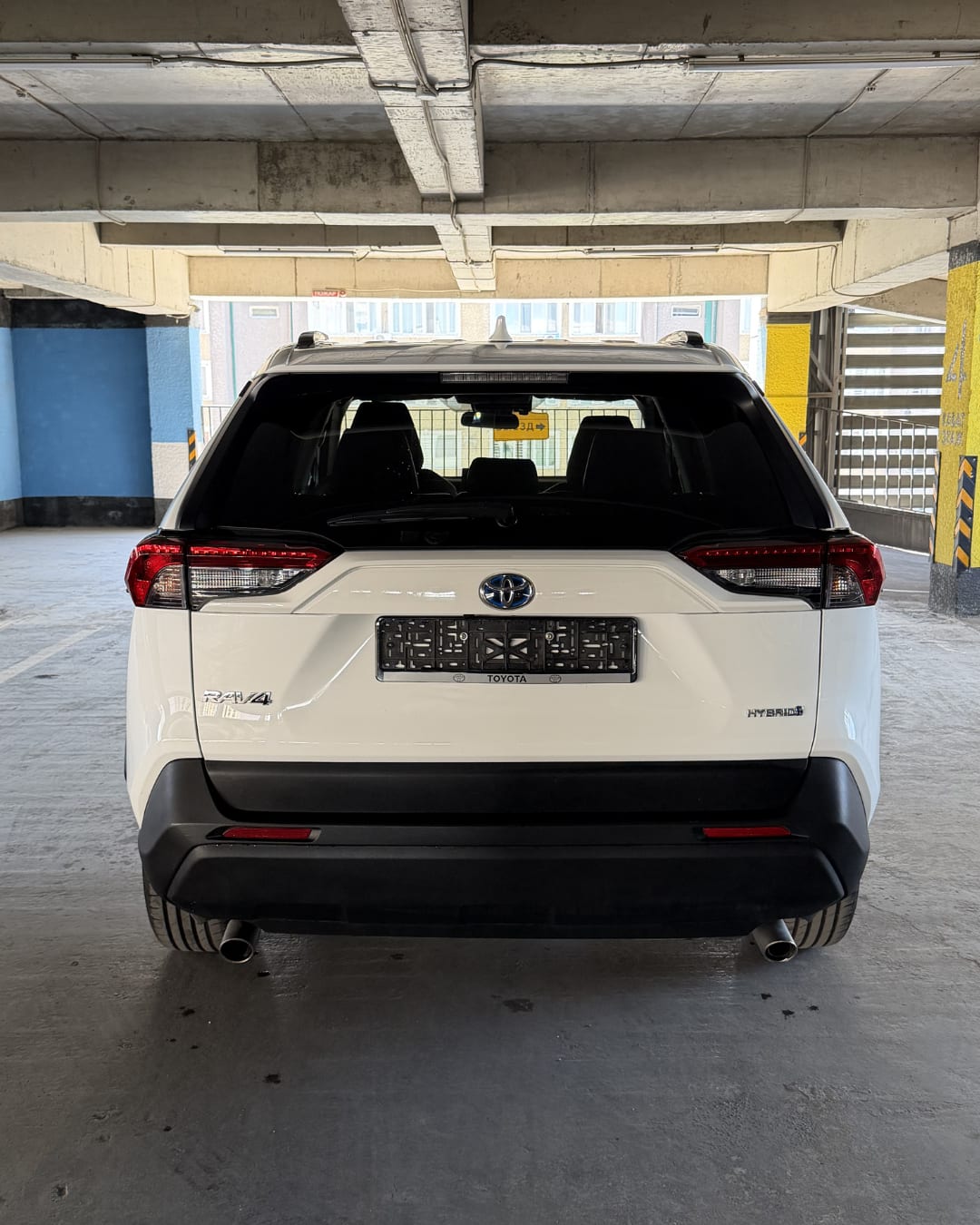 Toyota RAV4 Hybrid 2021 — фото 4