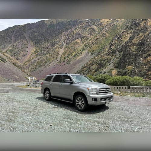 Toyota Sequoia 2008 — аренда от 13050 сом/сутки