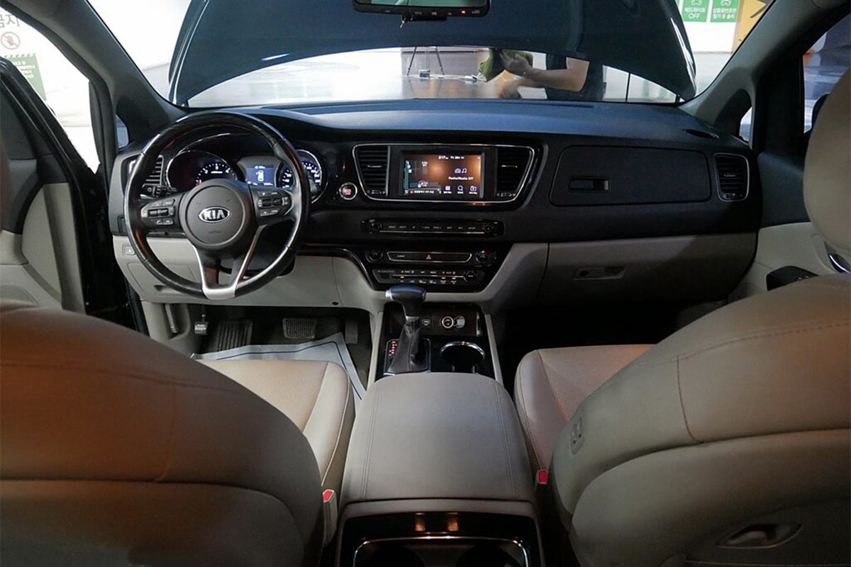 Kia Carnival 2018 — фото 2