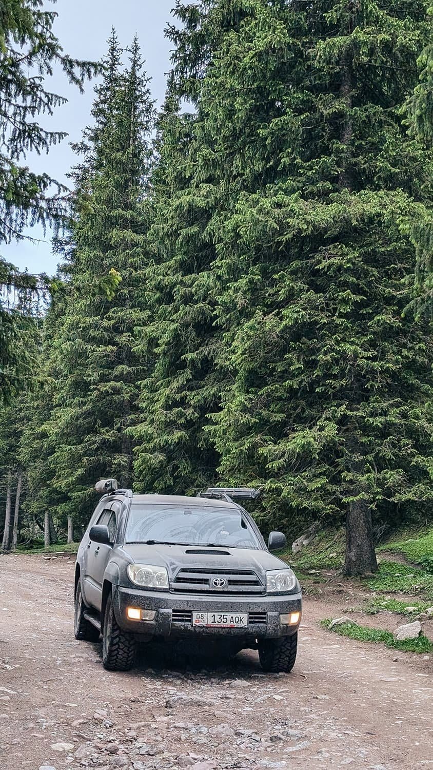 Toyota 4Runner — фото 3