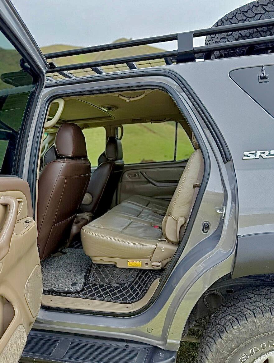 Toyota Sequoia 2001 — фото 4