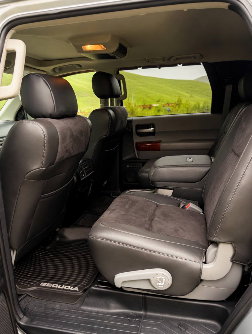 Toyota Sequoia 2019 — фото 3