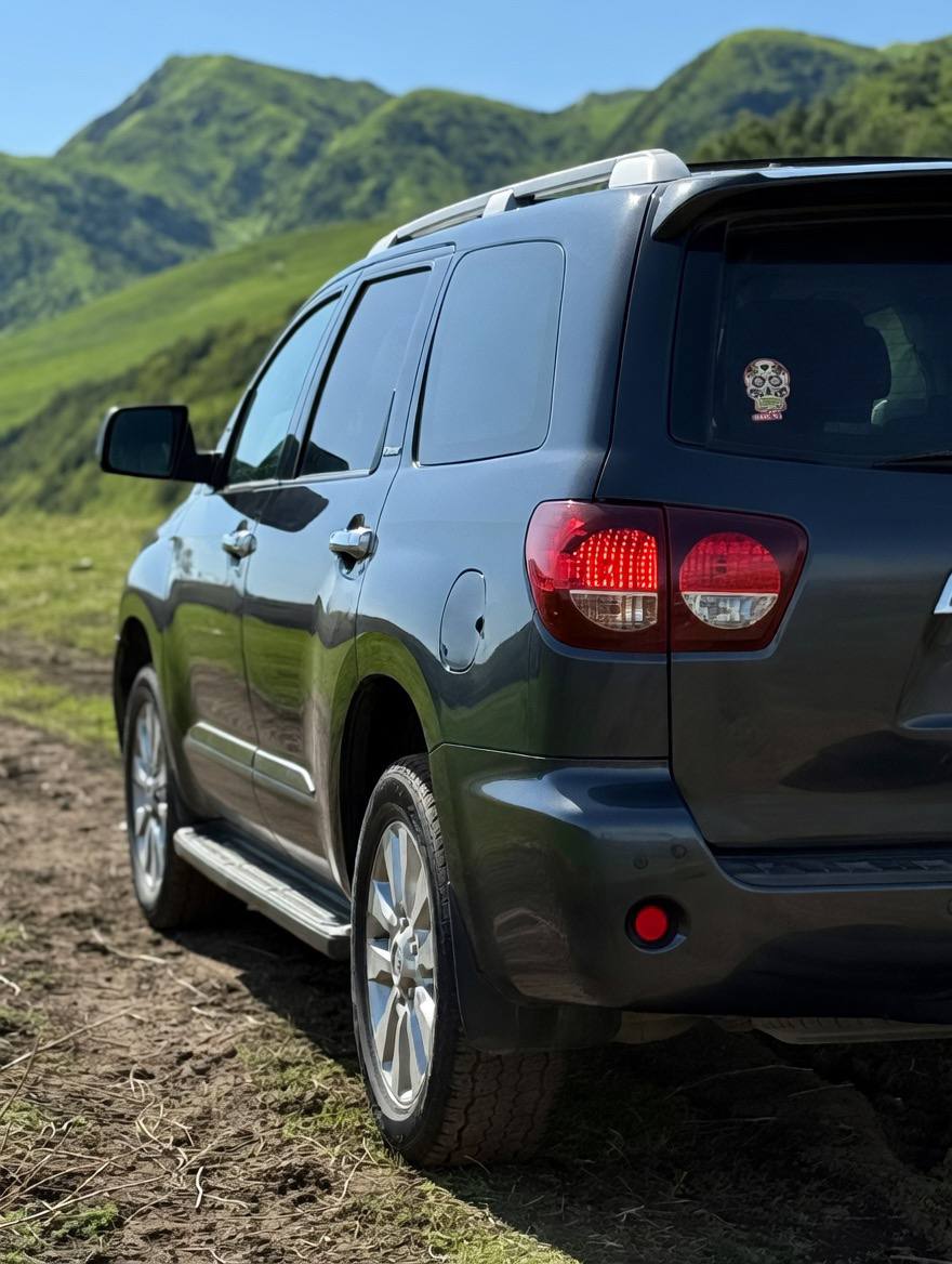Toyota Sequoia 2019 — фото 2
