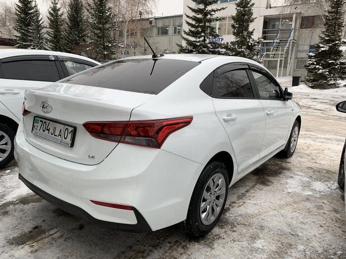 Hyundai Accent 2020 — фото 3