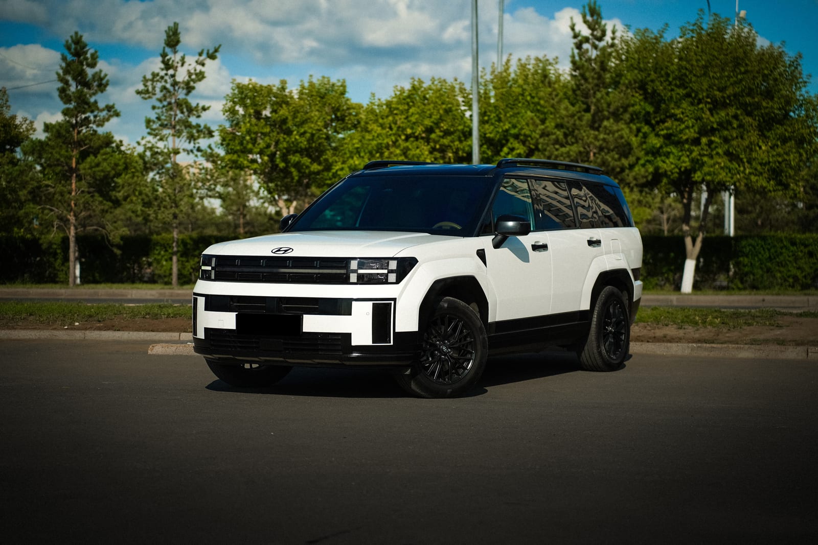 Hyundai Santa-Fe — аренда от 70000 ₸/сутки