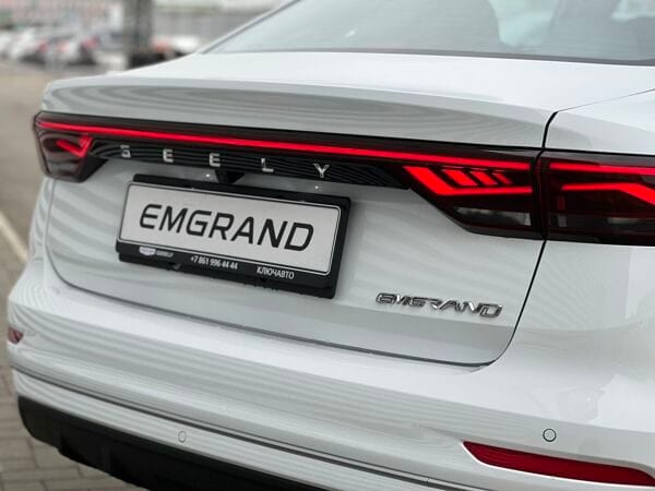 Geely Emgrand 2024 — фото 4