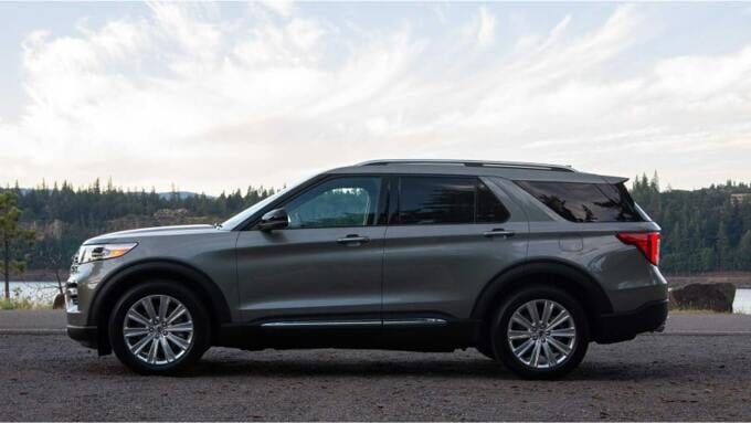 Ford Explorer XLT 4WD 2021 — фото 4