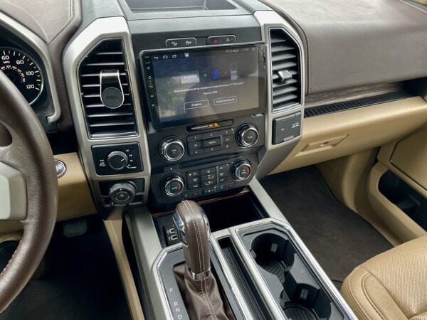 Ford F-150 Lariat Crew Cab 2019 — фото 3