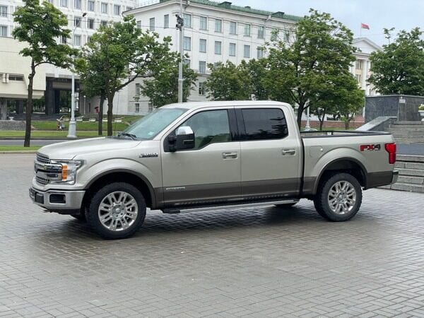 Ford F-150 Lariat Crew Cab 2019 — фото 4