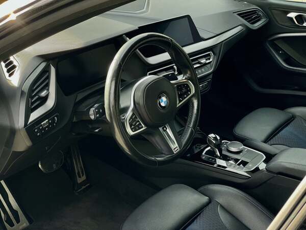 BMW 218i 2020 — фото 3