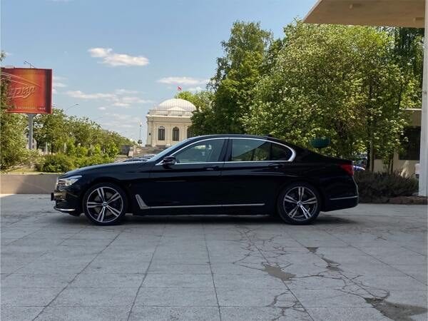 BMW 740d G11 2018 — фото 3