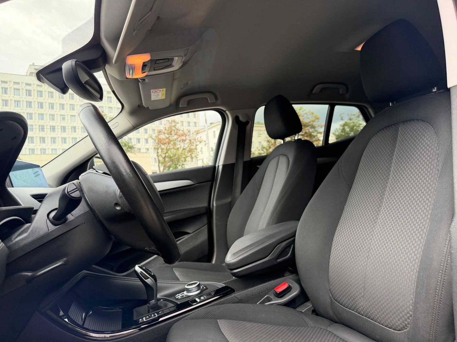 BMW X2 sDrive 18i 2022 — фото 4