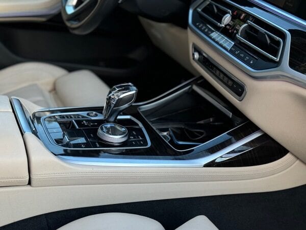BMW X7 2021 — фото 4