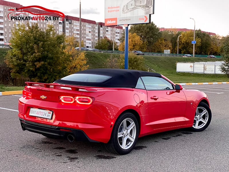 Chevrolet Camaro кабриолет 2021 — фото 4