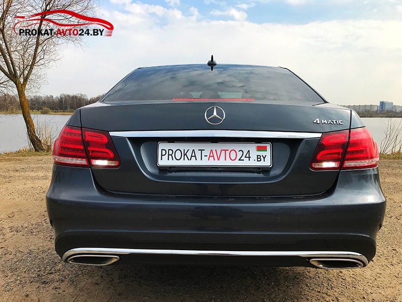 Mercedes-Benz E250D 4matic 2015 — фото 3