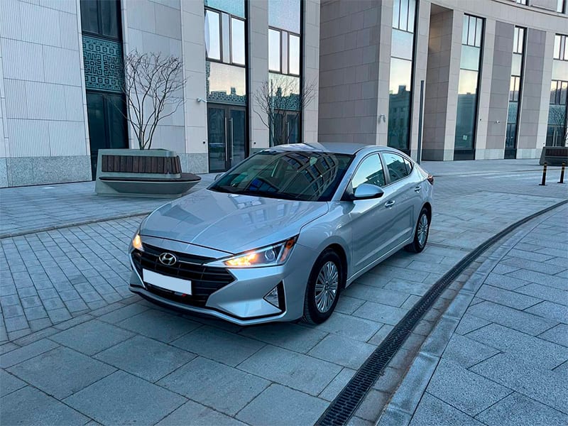 Hyundai Elantra 2019 — фото 4