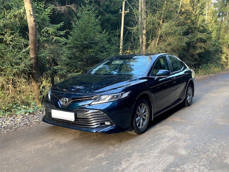 Toyota Camry 2018 — фото 2