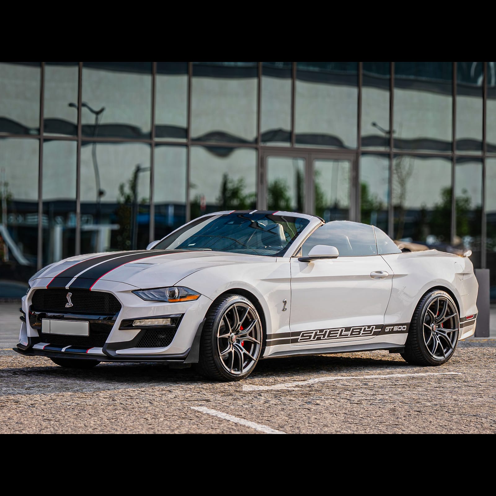 Ford Mustang Cabriolet — фото 2