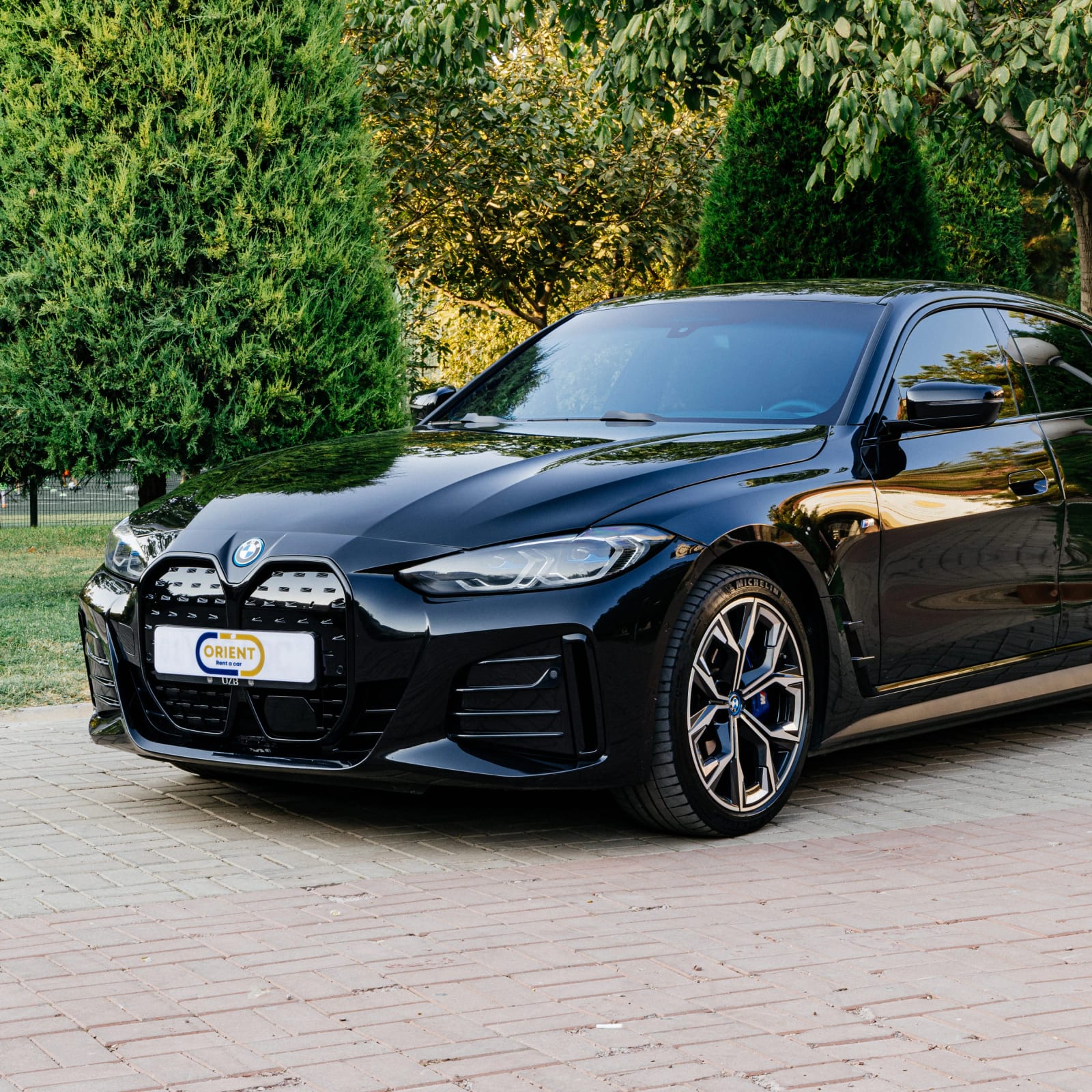 BMW i4 eDrive40 — фото 2
