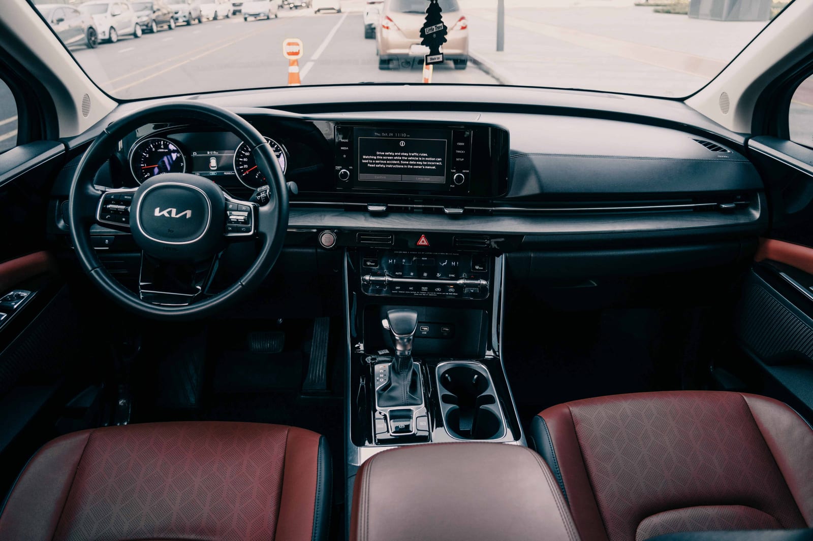 Kia Carnival G03I — фото 3
