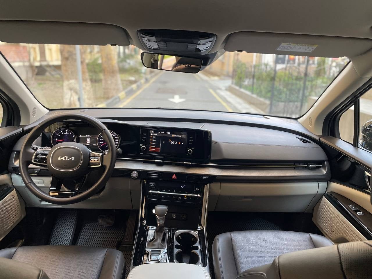 Kia Carnival — аренда от 1600000 сум/сутки