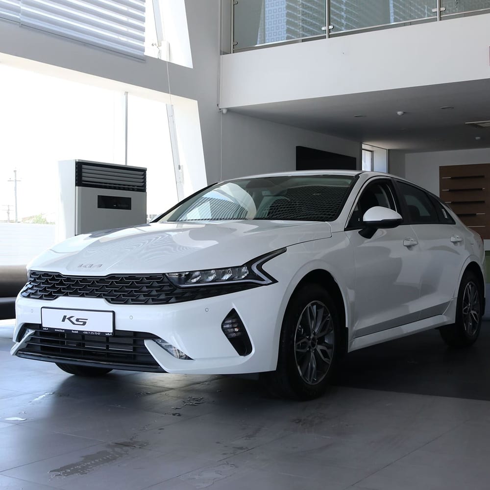 Kia K5 2.0 2021 — аренда от 980000 сум/сутки