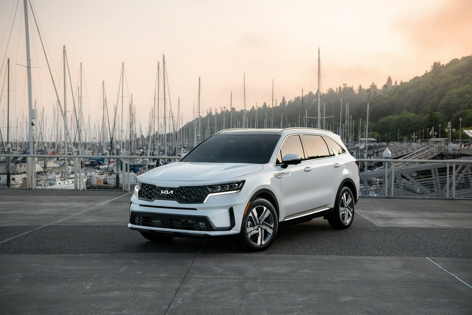 Kia Sorento 2022 — аренда от 1700000 сум/сутки