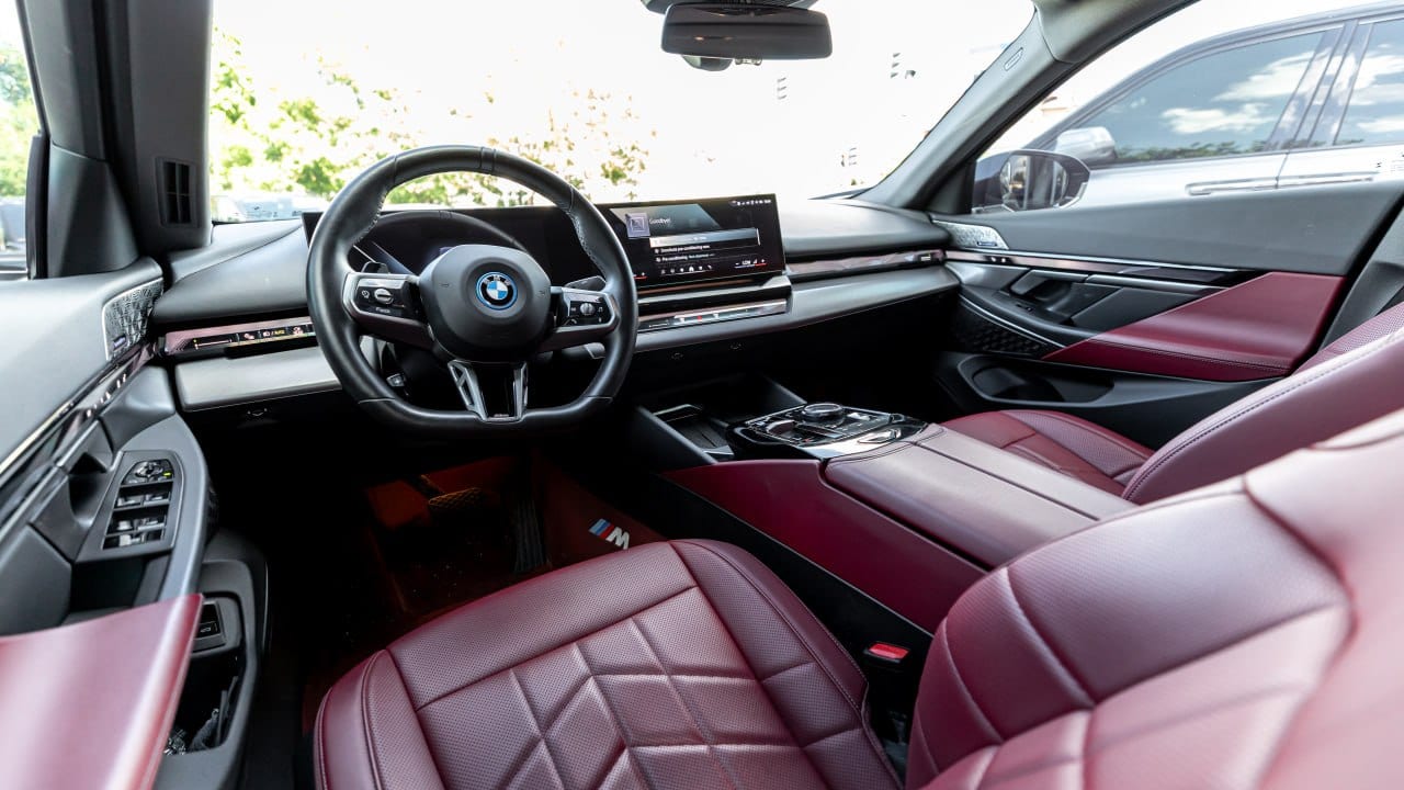 BMW i5 2024 — фото 3