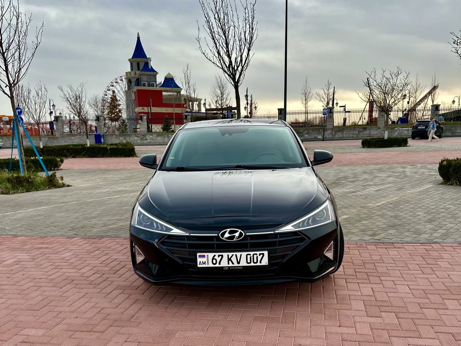 Hyundai Elantra — фото 3