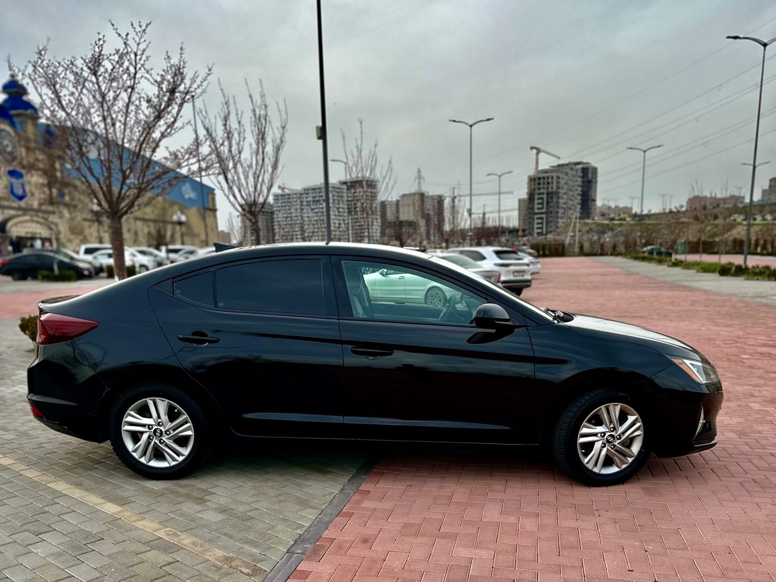 Hyundai Elantra — фото 4