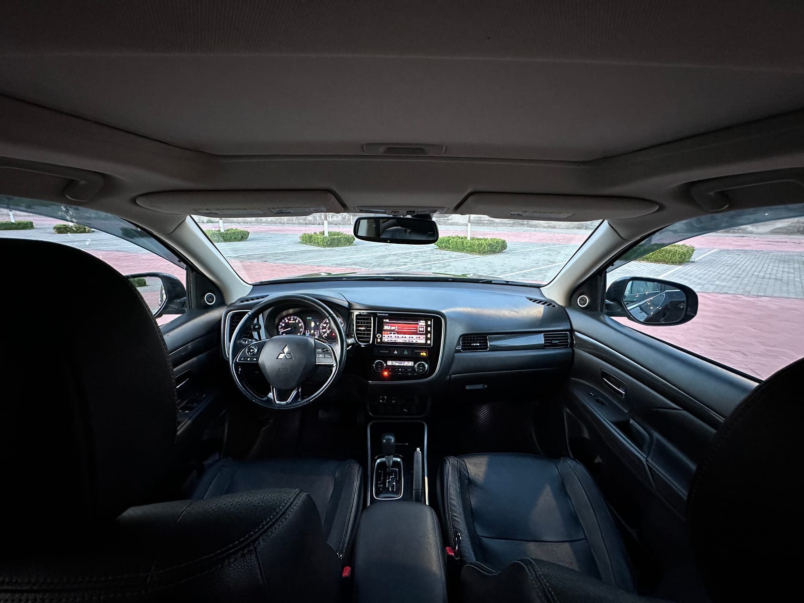 Mitsubishi Outlander — фото 2