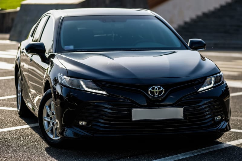 Toyota Camry 2018 — фото 2