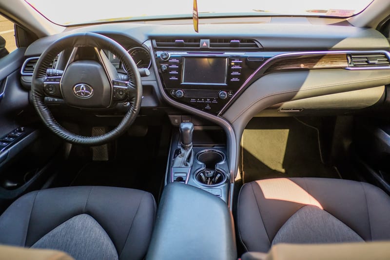 Toyota Camry 2018 — фото 3
