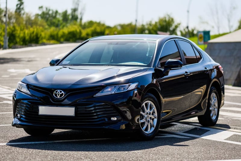 Toyota Camry 2018 — фото 4