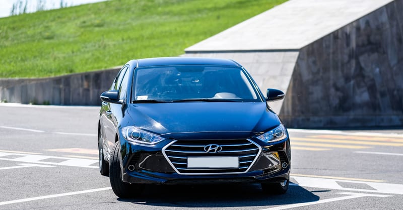 Hyundai Elantra 2018 — аренда от 35000 ֏/сутки