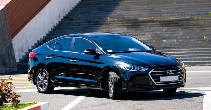 Hyundai Elantra 2018 — фото 3