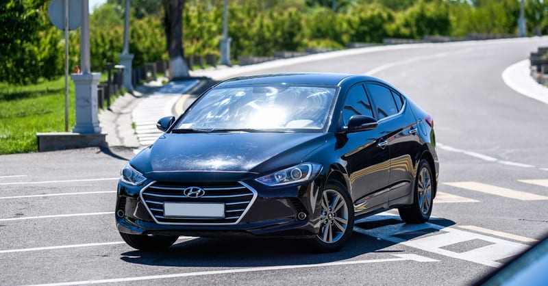 Hyundai Elantra 2018 — фото 4