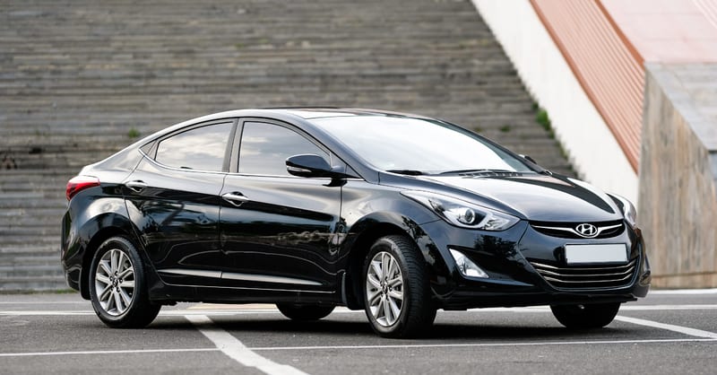 Hyundai Elantra 2016 — фото 3