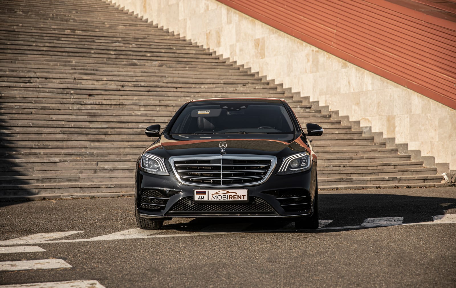 Mercedes-Benz S560 — аренда от 100000 ֏/сутки