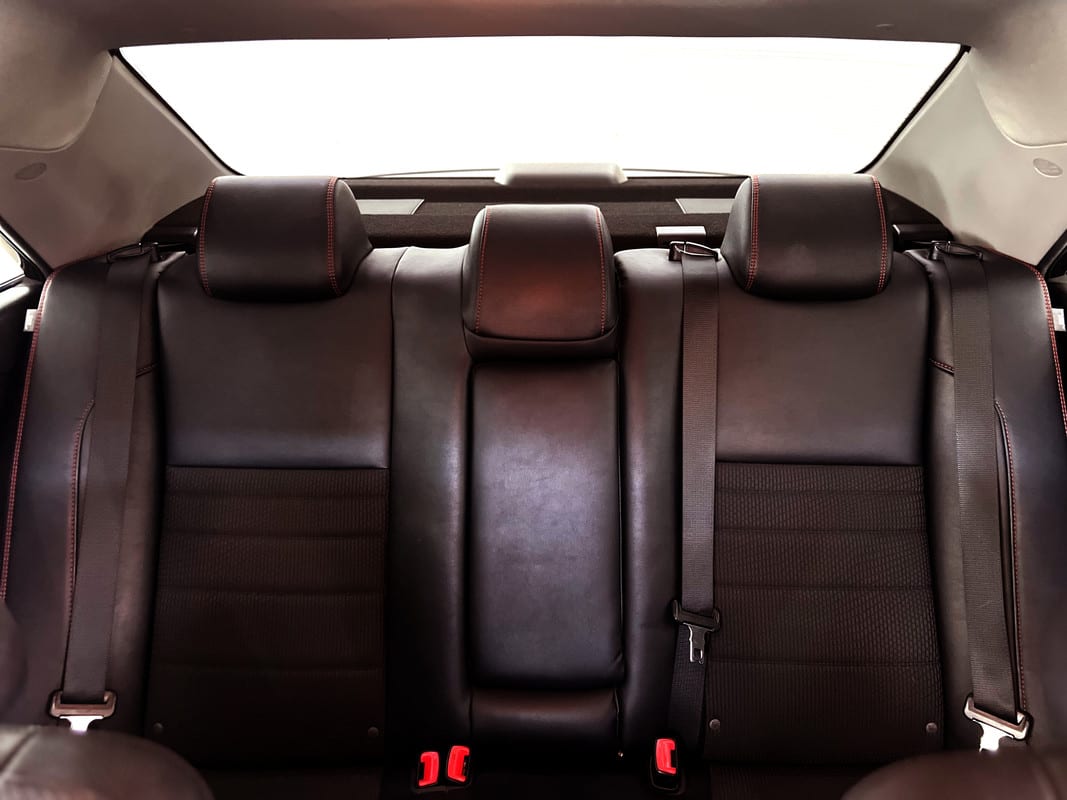 Toyota Camry 2016 — фото 2