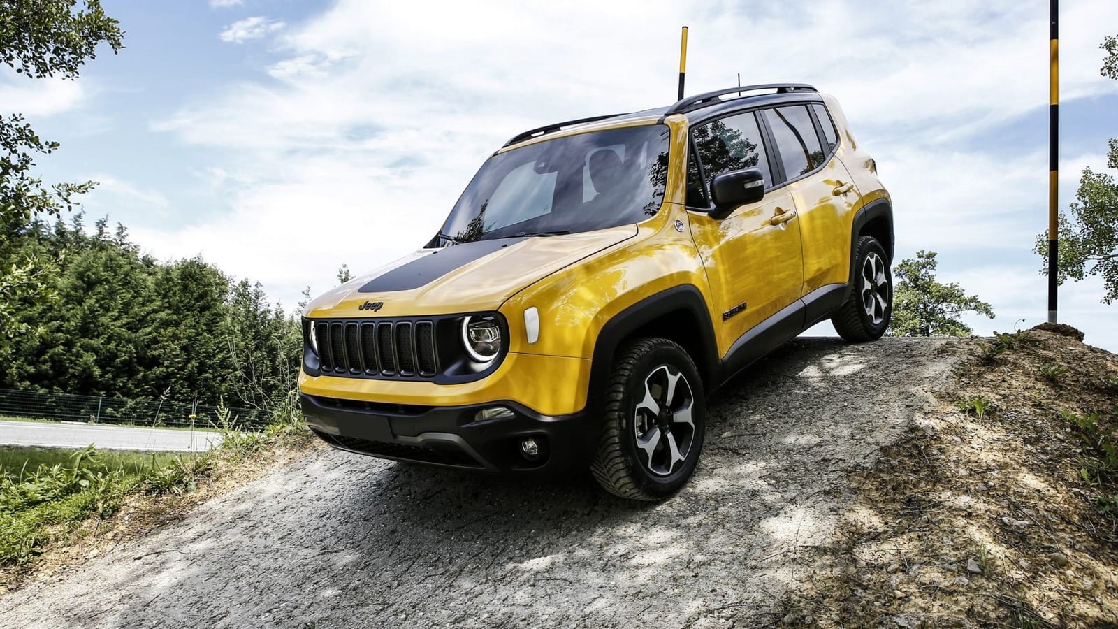 Jeep Renegade — аренда от 30000 ֏/сутки